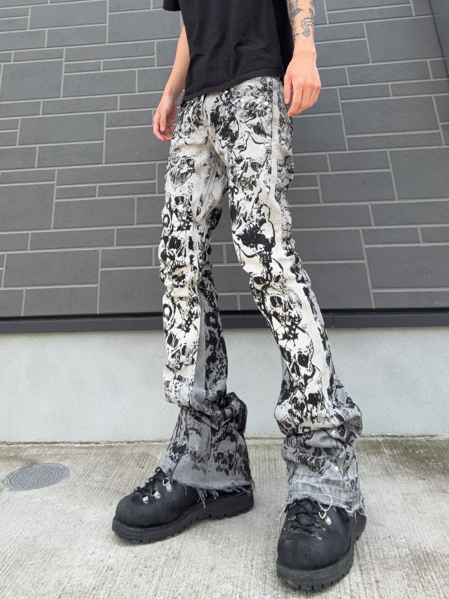 ZENEZ CUSTOM SKULL PANTS