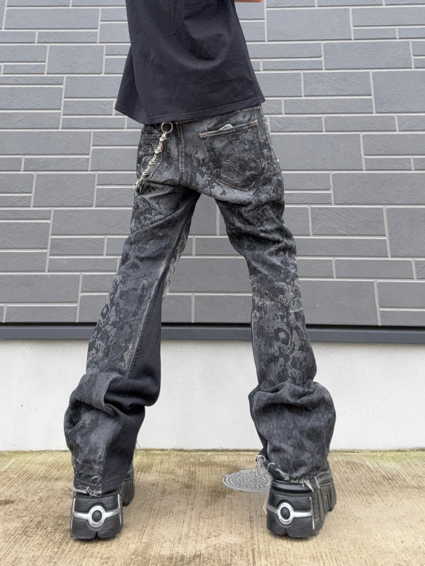 ZENEZ CUSTOM SKULL PANTS