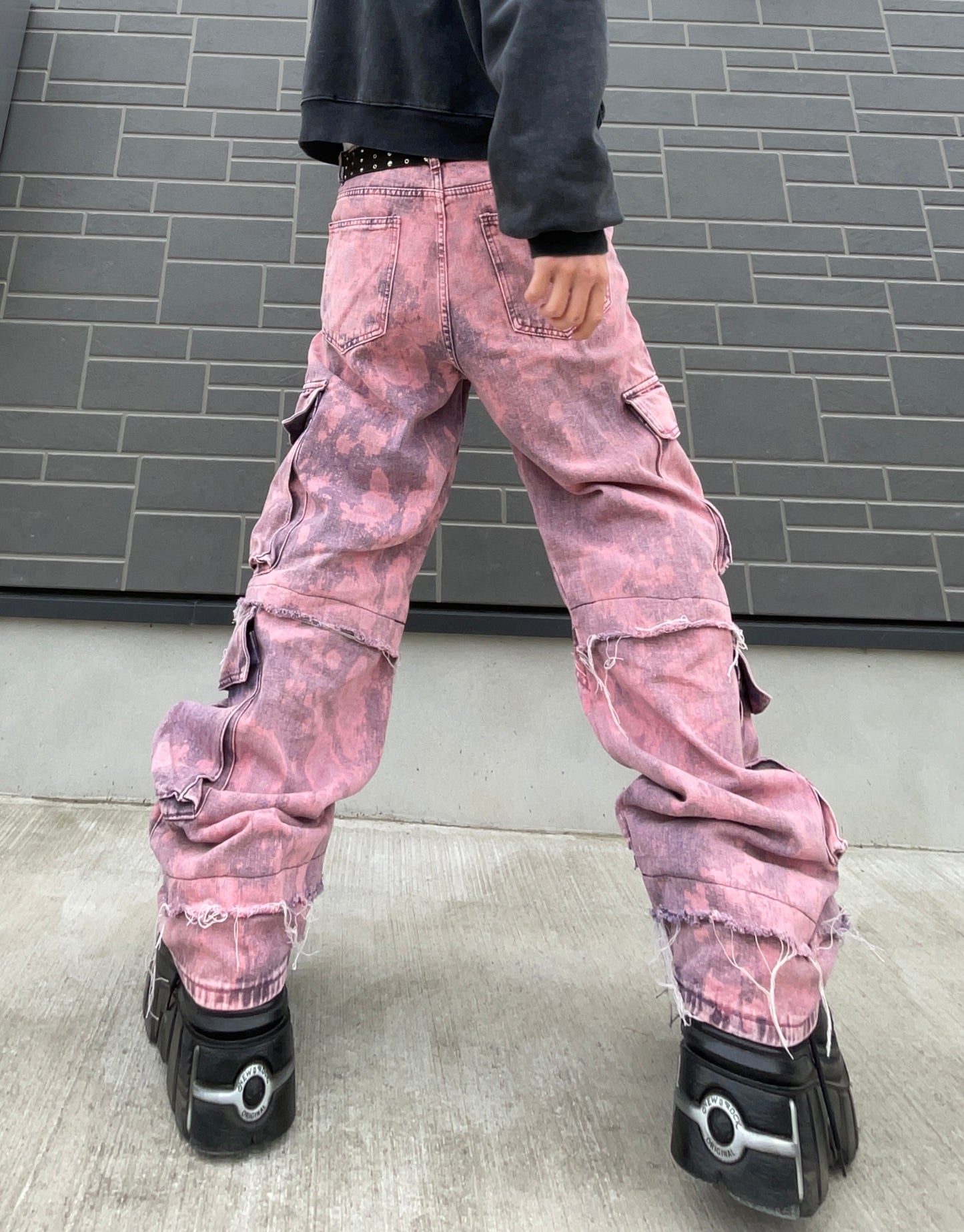ZENEZ CUSTOM PINK CARGO PANTS