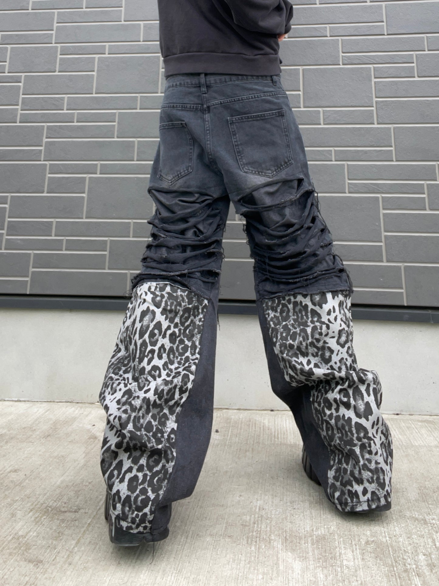 ZENEZ CUSTOM LEOPARD FLARE JEANS