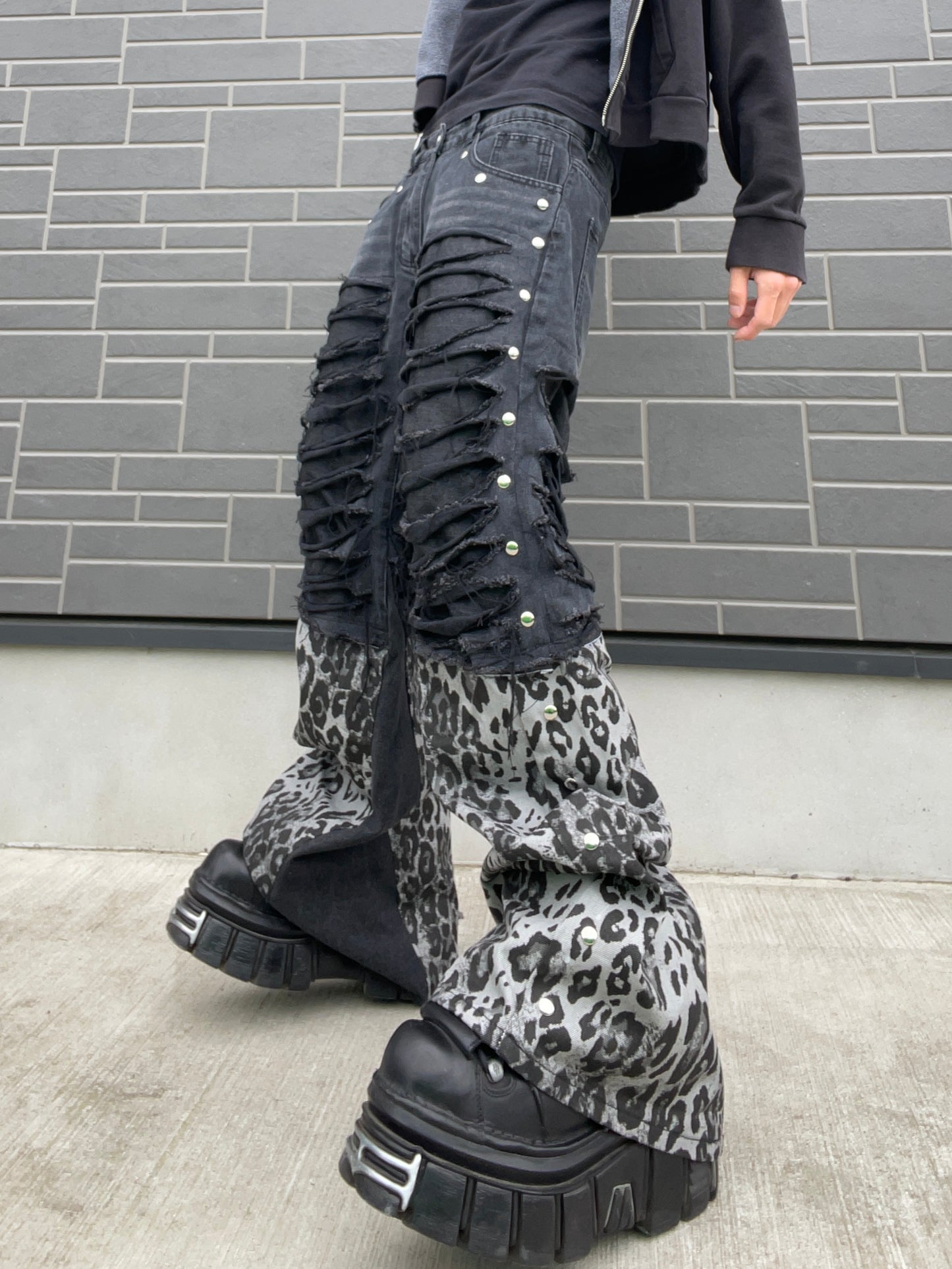 ZENEZ CUSTOM LEOPARD FLARE JEANS