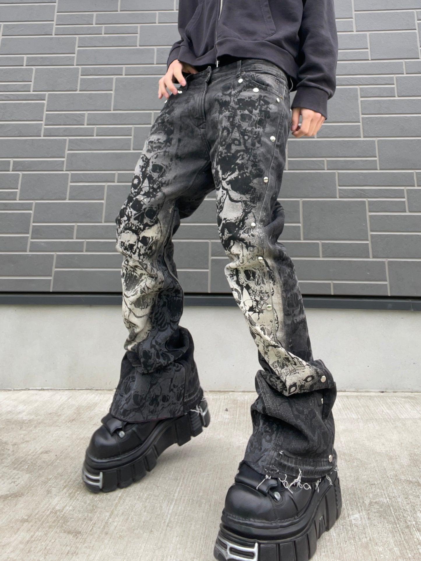 ZENEZ SKULL FLARE JEANS