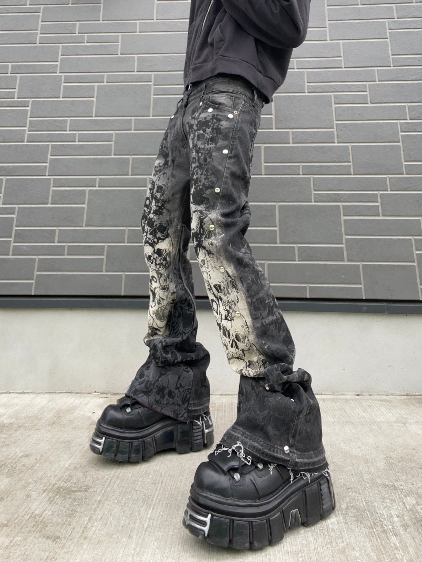 ZENEZ SKULL FLARE JEANS