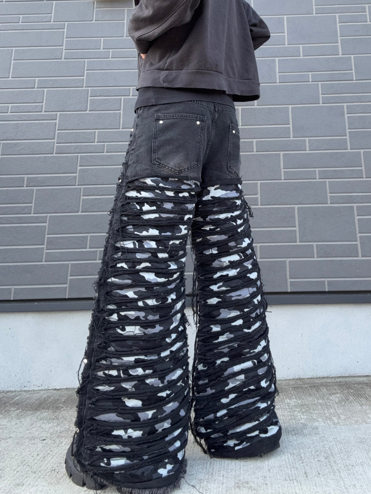ZENEZ DESTROYED BLACK CAMO PANTS